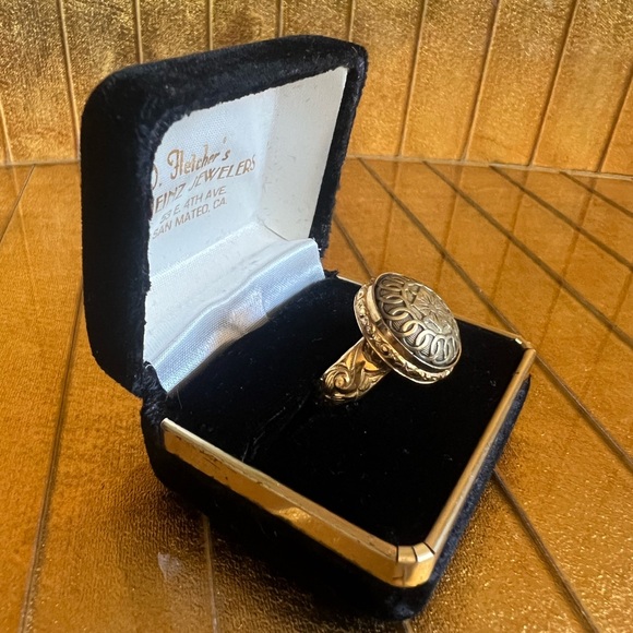 Vtg Italian antique women’s button ring signet ring Venice, Italy - Picture 14 of 15